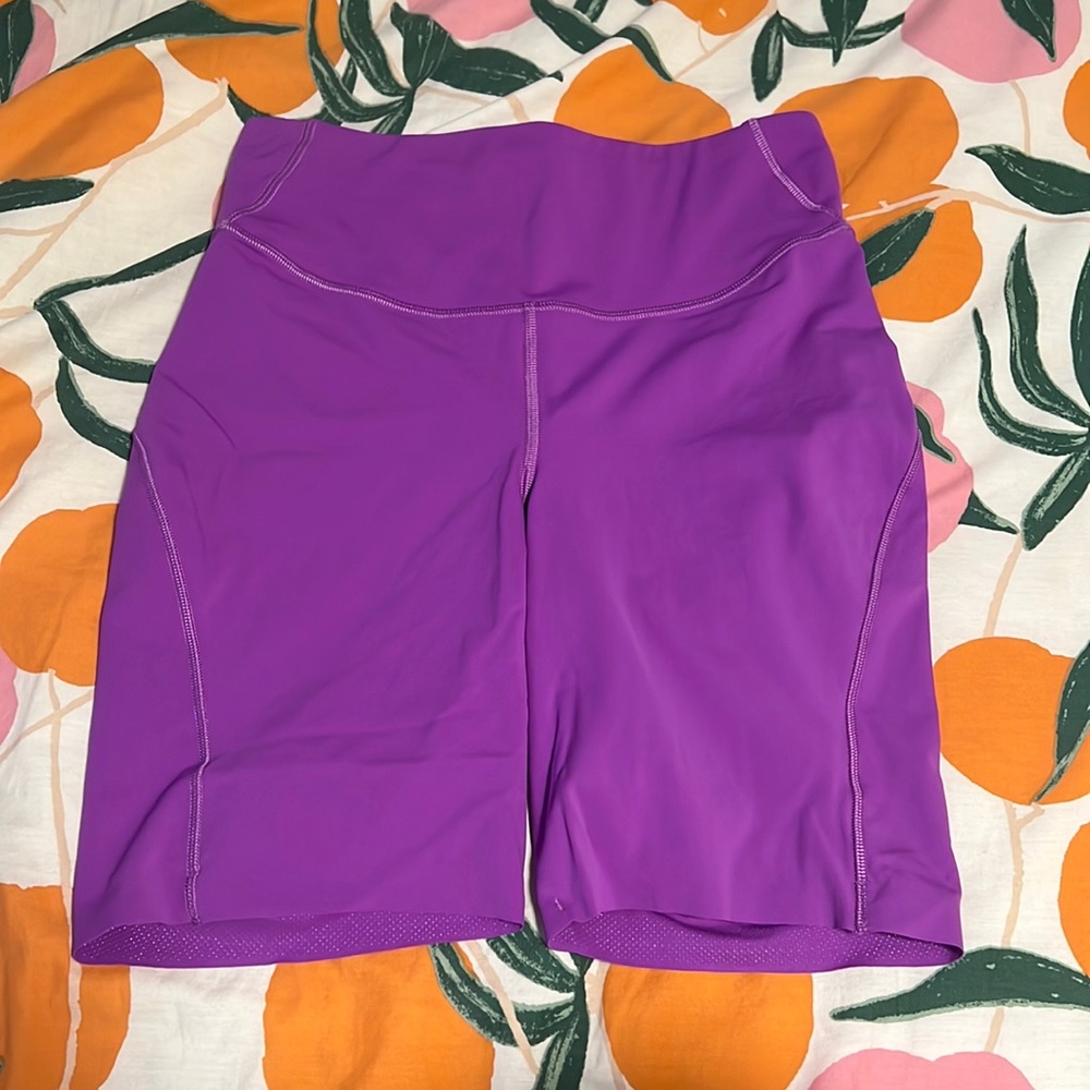 Lululwmon biker shorts